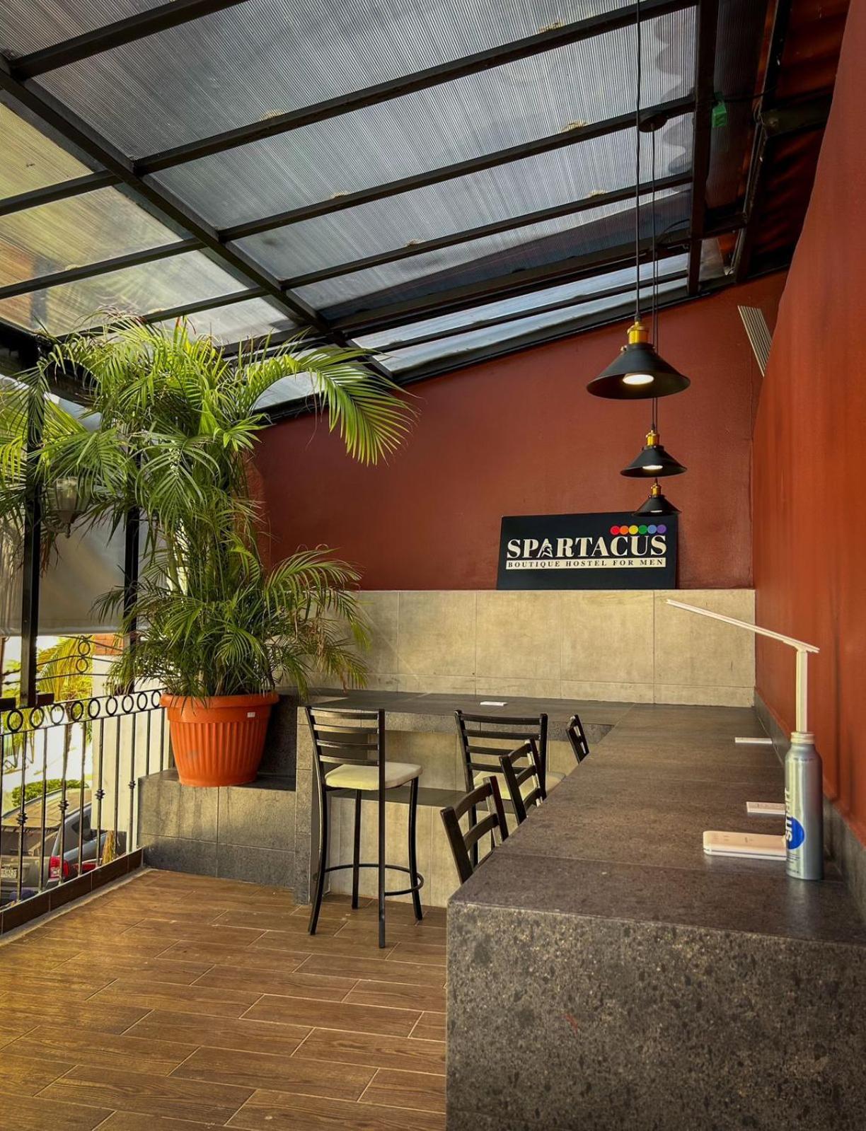 Spartacus Hostel Boutique For Men Puerto Vallarta Exterior foto